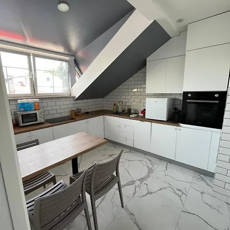 Luca Free Garage Parking דירה *