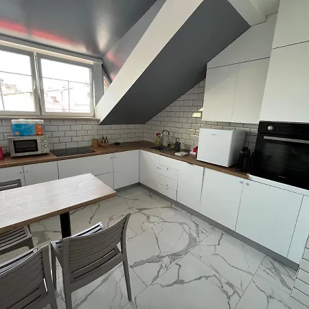 Luca Free Garage Parking * סראייבו