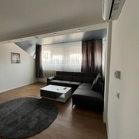 Luca Free Garage Parking * סראייבו