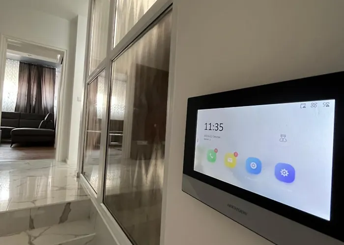 Luca Free Garage Parking Apartman